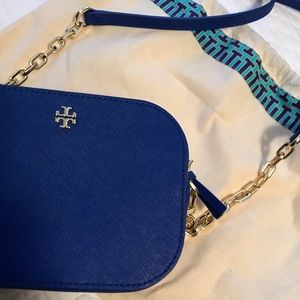 ROBINSON ROUND CROSS BODY IN JELLY BLUE